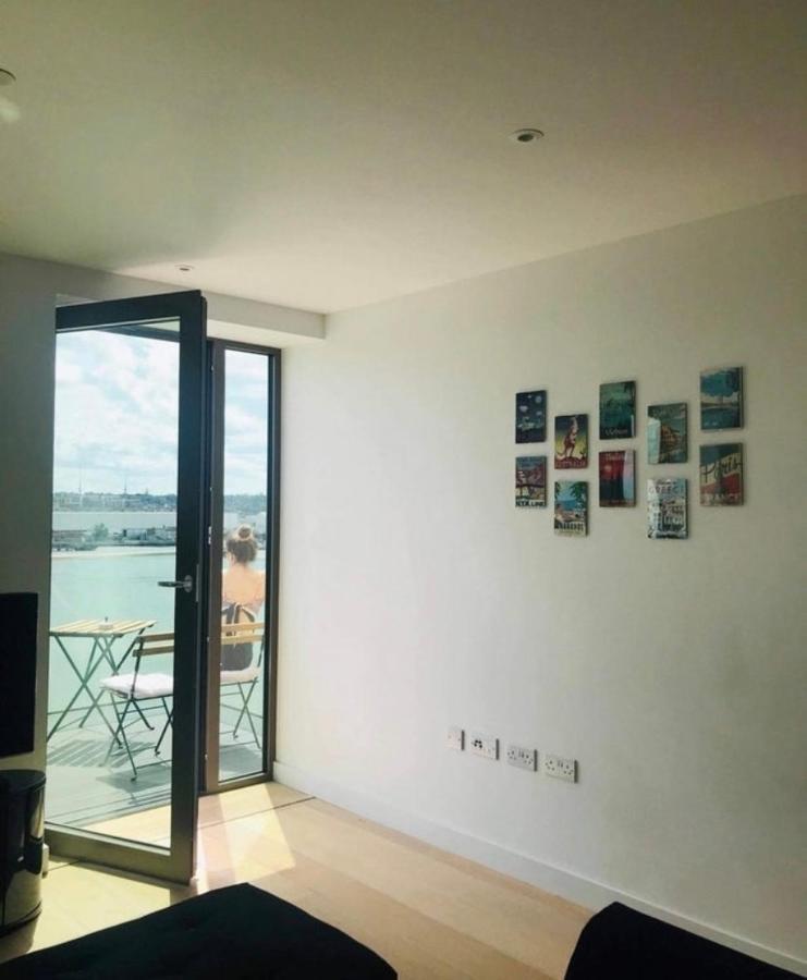 Large Double Room Overlooking The Thames London Exterior photo